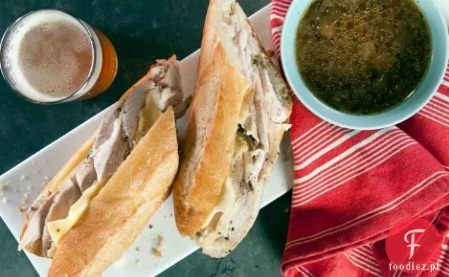 Dip pieczony z indyka z roztopionym Gruyere