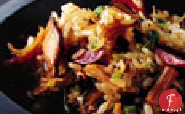 Lepki ryż z chińską kiełbasą i suszonymi przegrzebkami