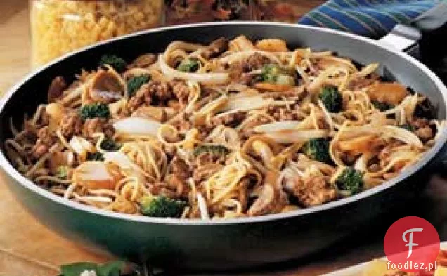 Brokuł Wołowina Lo Mein