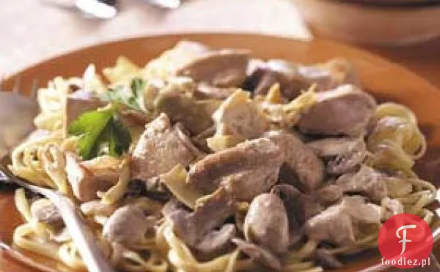 Kurczak z karczocha z Linguine