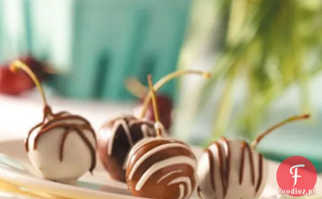 Nadziewane wiśnie zanurzone w czekoladzie