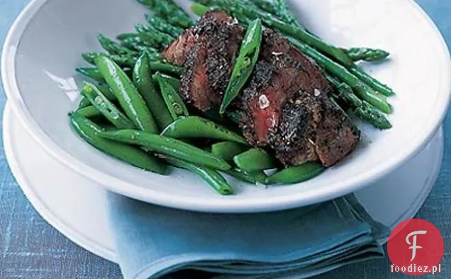 Grillowany Filet Jagnięcy Ze Szparagami I Cukrem