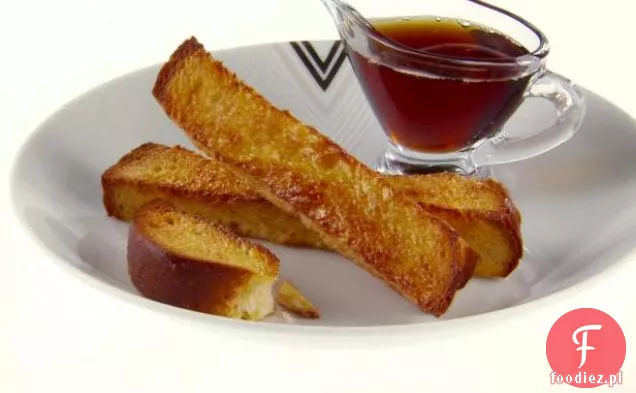 Francuskie paluszki tostowe z imbirowym syropem klonowym