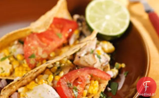 Grillowane Tacos rybne z pieczoną salsą chile i awokado