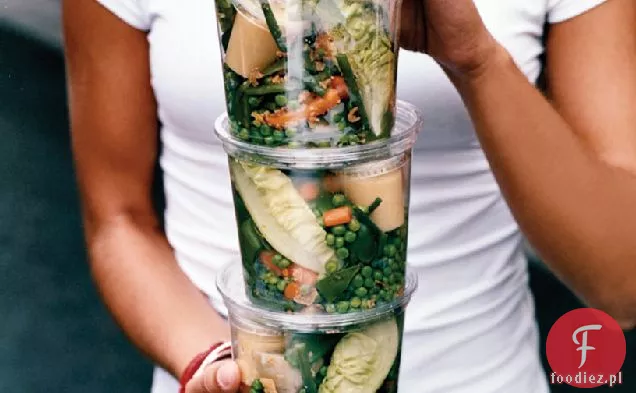 Sałatka warzywna z Curry Vinaigrette i świeżą mozzarellą