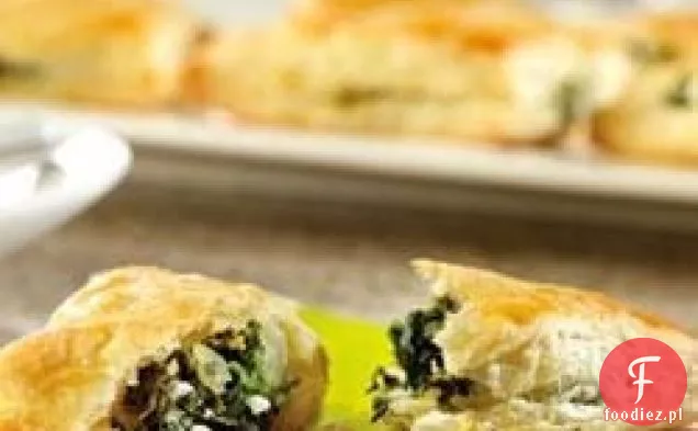 Mini Calzones ze szpinakiem i fetą