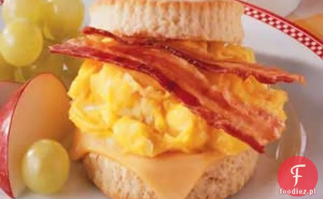 Bacon' n ' Egg Biscuits