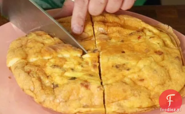 Frittata z kiełbasą i pieprzem