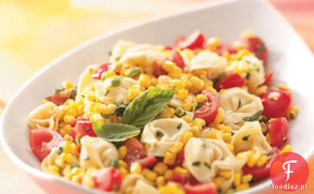 Tortellini serowe z pomidorami i kukurydzą