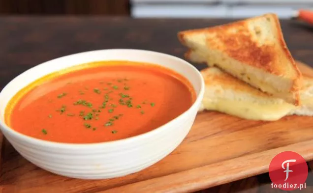 Zupa pomidorowa Tex-Mex i grillowany ser