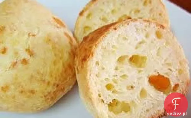 Brazylijski chleb serowy (Pao de Queijo)