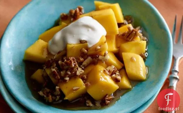 Mango Foster z Creme Fraiche