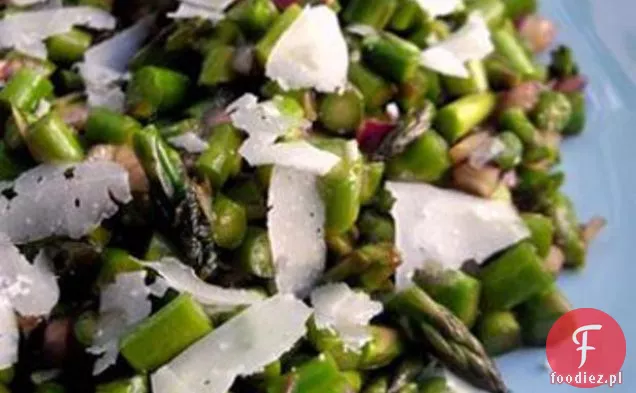Sałatka Ze Szparagów, Pecorino I Czerwonej Cebuli