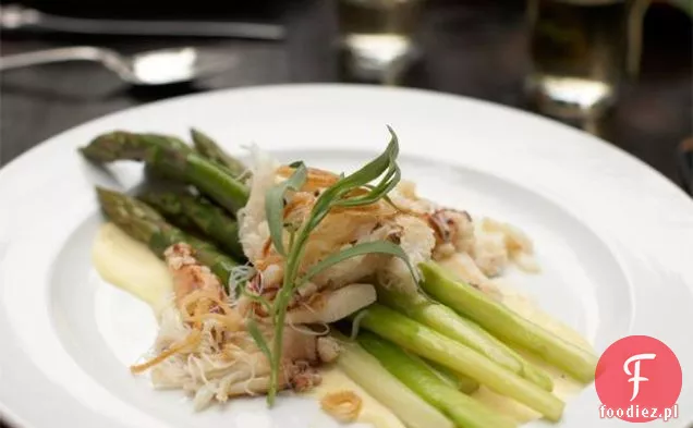 West Coast Dungeness Sałatka Z Kraba I Szparagów Z Cytrynową Hollą