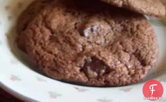 Podwójne ciasteczka czekoladowe z miętą pieprzową