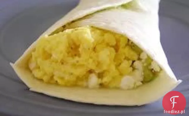 Łatwe Burrito śniadaniowe z jajkiem i awokado