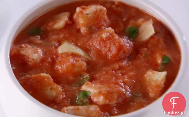Pieczona zupa pomidorowa z halibutem i świeżym makaronem