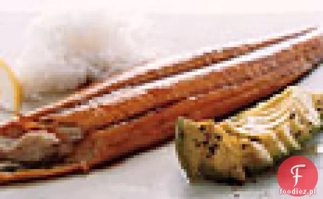 Klonowo-sojowo-glazurowane filety z makreli z awokado