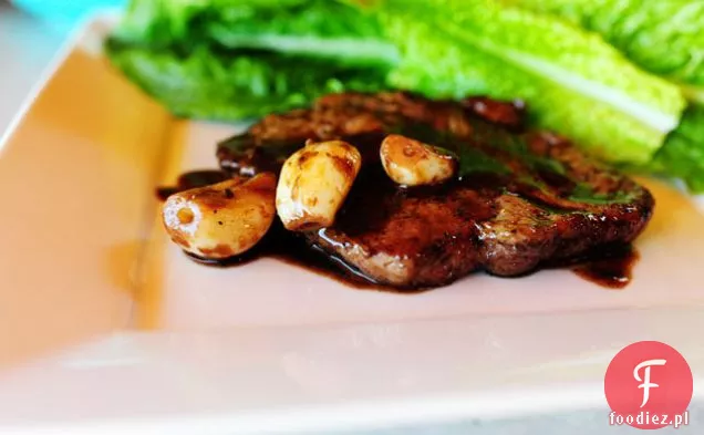 Kotlety wieprzowe z winem i czosnkiem