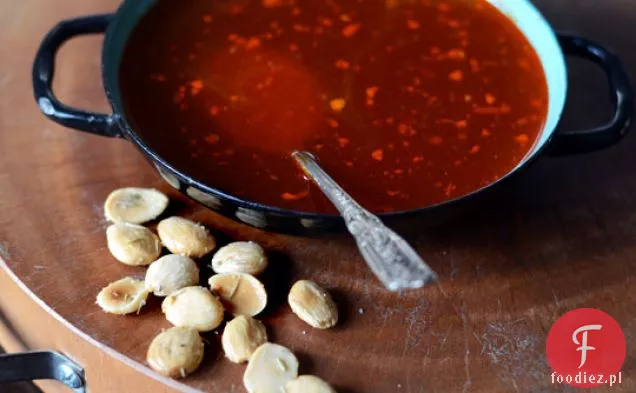 Sherry-zupa czosnkowa z wędzoną papryką