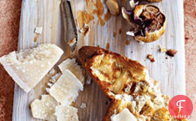 Bagietka Z Parmezanem I Pieczonym Czosnkiem