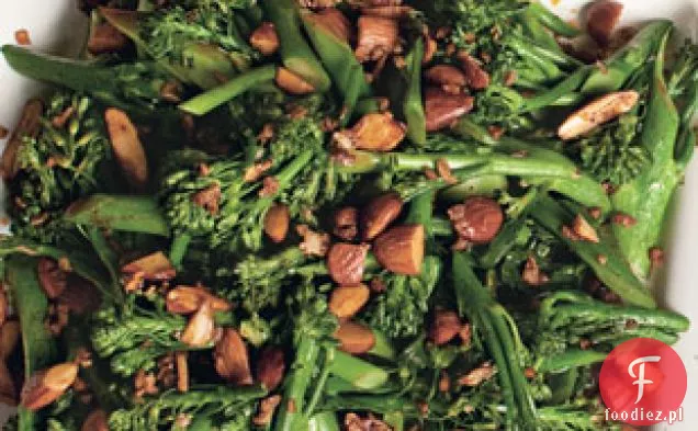Broccolini Z Wędzoną Papryką, Migdałami I Czosnkiem