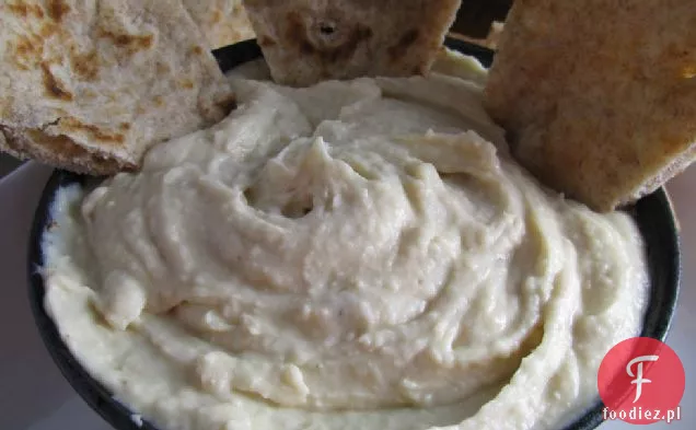 Pieczony Czosnek Biały Hummus Z Fasoli