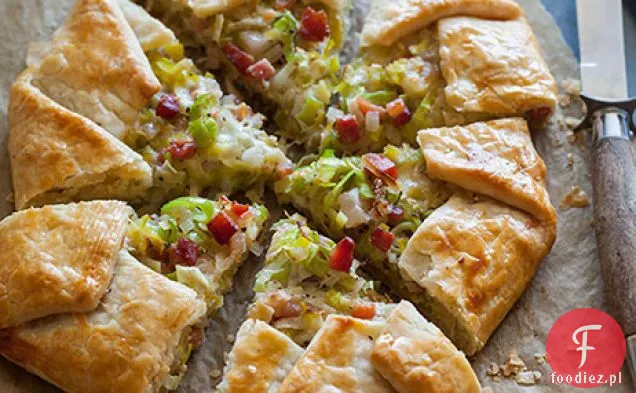 Karmelizowana Szalotka Z Pora I Pancetta Galette