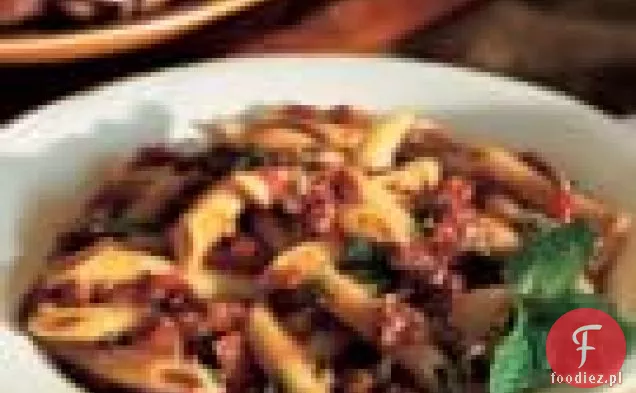 Penne Z Jagnięcym Ragù I Miętą