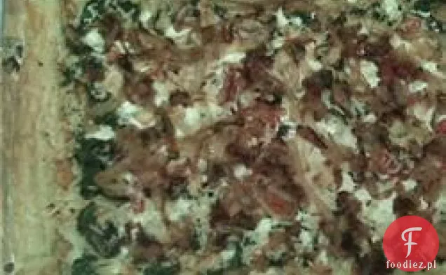 Pizza Feta ze szpinakiem i karmelizowaną cebulą