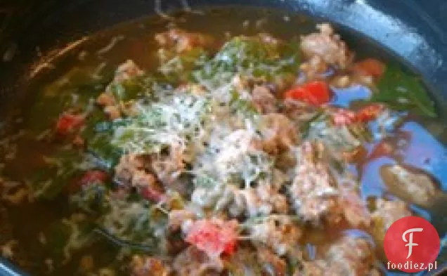 Toskańska zupa z kiełbasą i boćwiną
