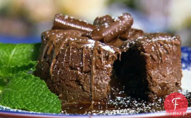 Ciasta czekoladowo-orzechowe z lawą