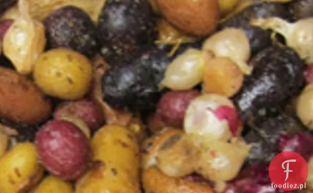 Kewl Pieczone Fingerling Ziemniaki & Słodka Perłowa Cebula