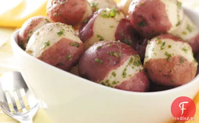 Cytrynowo-czerwone ziemniaki