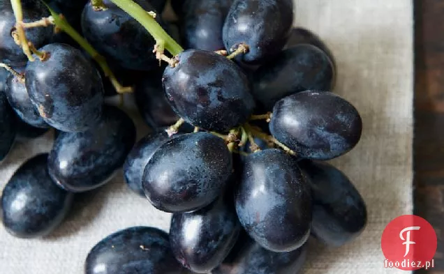 Pieczony Puree Z Winogron I Karmelizowany Biały Chleb Cebulowy