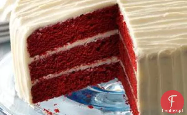 Klasyczny tort z czerwonego aksamitu