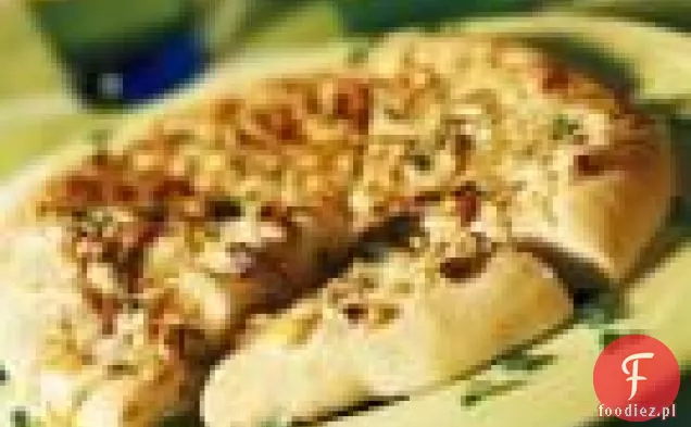 Focaccia Z Gorgonzolą, Orzeszkami Pinii I Zieloną Cebulą
