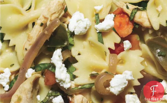 Farfalle Z Kurczakiem, Pomidorami, Karmelizowaną Cebulą I Kozą C
