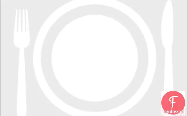 Prosta, jednodaniowa zapiekanka z kurczakiem dla dużej rodziny (opcja bezglutenowa)