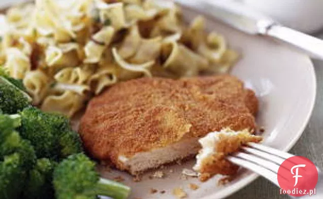 Sznycel Wieprzowy Z Karmelizowanym Cebulowym Makaronem Jajecznym