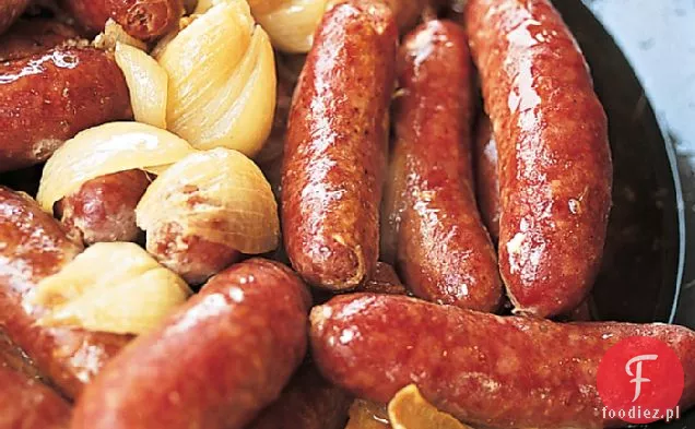 Złote kiełbaski i szalotki w białym winie