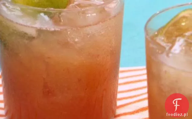 Koktajl z białej brzoskwiniowo-srebrnej tequili