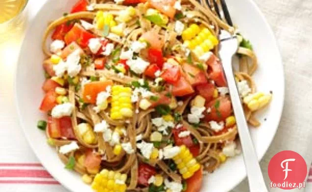 Świeża kukurydza i pomidory Fettuccine