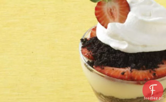 Parfaits z białą czekoladą i jagodami