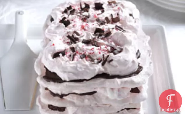 Tort bezowy z kremem miętowym