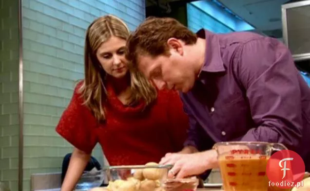 Szaszłyki z wieprzowiny, ziemniaków i sera koziego z wędzoną papryką