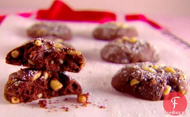 Ciasteczka z kawałkami czekolady i orzeszkami piniowymi