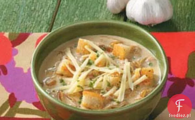 Zupa czosnkowa z grzankami