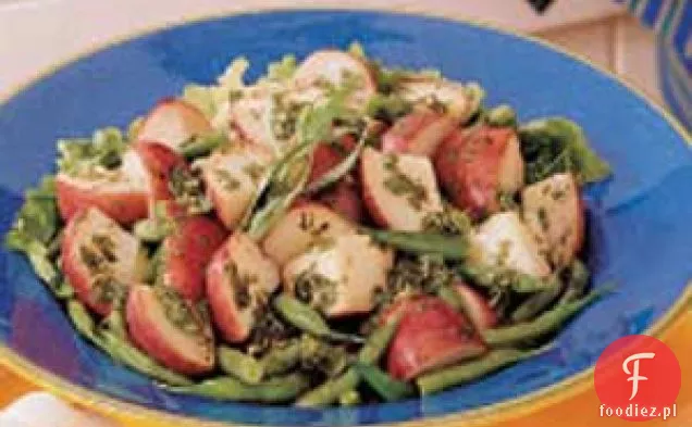 Sałatka z zielonej fasoli i ziemniaków