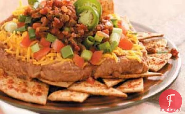 Nachos z fasolą smażoną